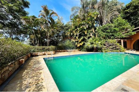 12_photo/00a6bd35c9.f7b46fd9919be053-ATLAS-b18afdfe-6142-48a9-9894-86d7ef1510b0.jpg de casa de condomínio à venda com 4 quartos, 945m² em Vila d'El Rey, Nova Lima