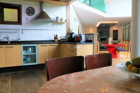 9_photo/00a6bd3d85.f4a5c666155909d5-ATLAS-1f1cae92-353b-4c66-a581-c5c5b9927e14.jpg de casa à venda com 4 quartos, 360m² em Estância Serrana, Nova Lima