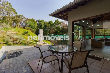 2_photo/00a6bd4981.2c3574afb1006d70-ATLAS-05cd1d89-91a3-4f97-a3ad-de927ab8da47.jpg de casa à venda com 4 quartos, 667m² em Conde, Nova Lima