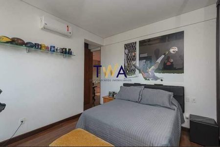 2_photo/00a6bd4f93.9a54faa83c3e471c-ATLAS-9d75bb86-f1fb-478c-a868-a728488e657f.jpg de casa à venda com 4 quartos, 625m² em Vila Castela, Nova Lima