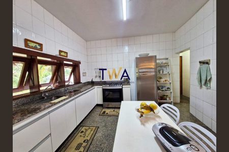 3_photo/00a6bd52f9.f348c8852f19f3bd-ATLAS-7c830c5a-126c-45fe-8101-7816d8984cfd.jpg de casa à venda com 4 quartos, 340m² em Vila Castela, Nova Lima