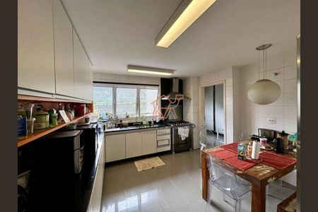 10_photo/00a6bd5387.1016dab8bac0c81f-ATLAS-d0092f4d-1d1f-413b-a97f-5fbd889758bb.jpg de apartamento à venda com 4 quartos, 220m² em Vila Castela, Nova Lima