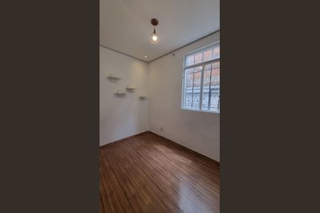 8_photo/00a6bd9869.bb43c42e99f1fbec-ATLAS-647f0a21-6db7-45cd-b383-90a399f81bb9.jpg de casa à venda com 2 quartos, 80m² em Bonsucesso, Belo Horizonte