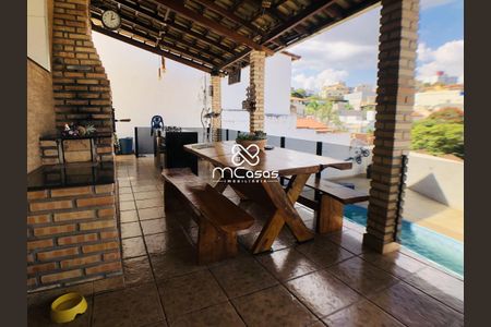 4_photo/00a6c38b55.e98ed2530eefd725-ATLAS-1e72b402-2828-4af3-9fef-6033d36a1288.jpg de casa à venda com 3 quartos, 330m² em Jardim Casa Branca, Betim