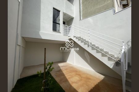 6_photo/00a6c38d4f.bdf1def5ceb5107f-ATLAS-592509d8-3bf1-45dd-ab5c-bd627e580b9b.jpg de casa à venda com 3 quartos, 119m² em Centro, Betim