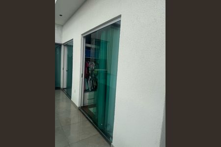 3_photo/00a6c3e46b.5a85c5bdfef41cf9-ATLAS-7a7d9a20-f7da-4065-b306-73b61b32e01e.jpg de casa à venda com 4 quartos, 200m² em Monte Verde, Betim