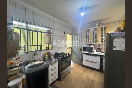 8_photo/00a6ec5227.2f15d505e37c7ac5-ATLAS-45507bf8-0190-44e9-8a23-72d352f97c4c.jpg de casa à venda com 3 quartos, 200m² em Nova Contagem, Contagem