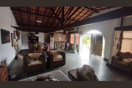 45_photo/00a6f2932b.f861ecc718bdcbd7-ATLAS-c6d3b2f4-735a-4507-82ce-fe851ad10ec0.jpg de casa de condomínio à venda com 4 quartos, 600m² em Condomínio Vale do Ouro, Ribeirão das Neves