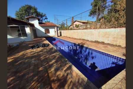 49_photo/00a6f2f27d.181df9b8d02e64dd-ATLAS-a0b33694-8890-49de-ae1e-70e9e58fbd4e.jpg de casa de condomínio à venda com 4 quartos, 450m² em Condomínio Vale do Ouro, Ribeirão das Neves