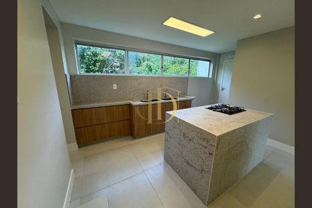 7_photo/0716035f27.7f4e12756aa2cce7-ATLAS-86ae760a-ffec-4f2d-9c69-25c4adaee0aa.jpg de apartamento à venda com 3 quartos, 110m² em Ondina, Salvador