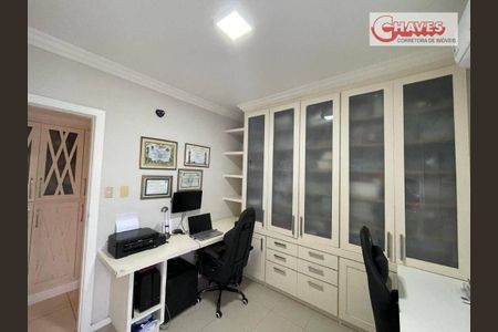 12_photo/07160364db.f1f9ee3bda357145-ATLAS-4fdbb57c-c4ba-4f16-9e01-7faf61d983fa.jpg de apartamento à venda com 4 quartos, 154m² em Chame-Chame, Salvador