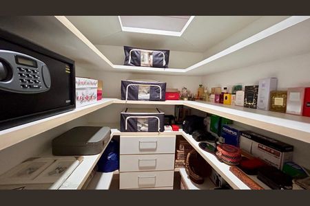 7_photo/07160379b7.1fd3e909159cd5ad-ATLAS-64a64ea3-3e5a-4bc2-b190-c65b8eb9cc6d.jpg de apartamento à venda com 4 quartos, 470m² em Barra, Salvador