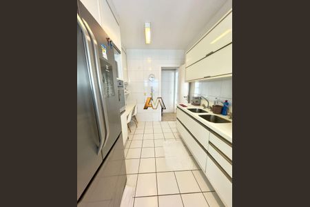 11_photo/0716037bb7.f2c8c659ffa0a6bc-ATLAS-2a4276d1-6b0b-44ce-bb27-b15dec3db61a.jpg de apartamento à venda com 3 quartos, 240m² em Ondina, Salvador