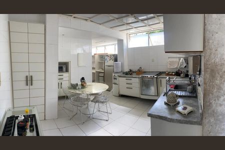 3_photo/0716037e7f.3aed5bbd04158097-ATLAS-dd6eae32-e89c-4cf6-b37e-be43e7ef8744.jpg de apartamento à venda com 3 quartos, 361m² em Graça, Salvador