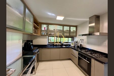 8_photo/071604804f.babca6c7f82b9010-ATLAS-5362a7a1-b6f8-46fe-aee5-a76dc352e287.jpg de apartamento à venda com 3 quartos, 241m² em Graça, Salvador