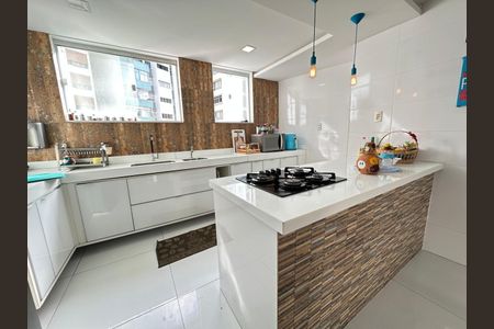 11_photo/0716048195.59b9fa3339c8dcb8-ATLAS-38df1939-818a-4700-8a2e-c1bbeaad5b2b.jpg de apartamento à venda com 3 quartos, 200m² em Graça, Salvador