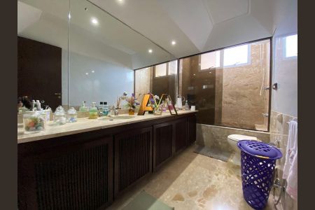 8_photo/07160483b3.dd72da75736ca14e-ATLAS-2efcf2d7-1983-43cd-bade-a418efc4b5b0.jpg de apartamento à venda com 3 quartos, 513m² em Graça, Salvador