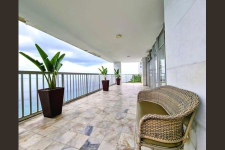 42_photo/071604887f.f2f2eeb8352b00e1-ATLAS-3f2a3c73-d3ef-4e39-83d8-c288a34ae0a4.jpg de apartamento à venda com 4 quartos, 208m² em Vitória, Salvador