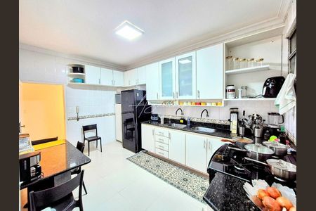 24_photo/071604887f.f2f2eeb8352b00e1-ATLAS-b25f2530-c57e-4b03-9df0-36f0ad3f0dc7.jpg de apartamento à venda com 4 quartos, 208m² em Vitória, Salvador