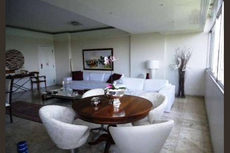 8_photo/07160488b7.069b60d199f469bf-ATLAS-2491c950-e65d-49eb-9eb1-e88d7fce6d4a.jpg de apartamento à venda com 4 quartos, 200m² em Centro, Salvador