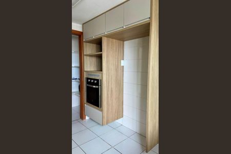 3_photo/0716048d79.e9e7bffe1f964319-ATLAS-53b80129-d215-4e0b-a174-8b929d656000.jpg de apartamento à venda com 3 quartos, 180m² em Dois de Julho, Salvador