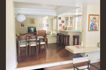 4_photo/0716049f83.0abb473e952761da-ATLAS-09eb84af-df68-4e91-9ee0-97b4f4e3c13c.jpg de apartamento à venda com 3 quartos, 180m² em Ondina, Salvador