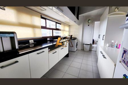 31_photo/071604a9ef.4b227a8d41877f4e-ATLAS-a90991e5-919f-49cd-85ec-3a7a2db617a4.jpg de apartamento à venda com 4 quartos, 325m² em Horto Florestal, Salvador