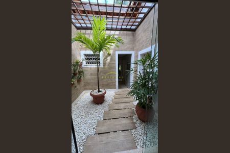 17_photo/071604aa4d.64be89600eea995d-ATLAS-6da18e42-3c6f-4823-ad87-3bf70f011c1a.jpg de casa à venda com 4 quartos, 800m² em Horto Florestal, Salvador