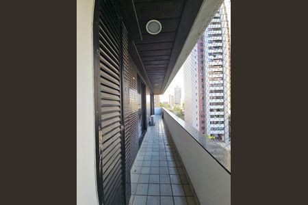 30_photo/071604abb1.a596fb24e8ccb8cd-ATLAS-4f3ff6c2-06f2-4e10-8bc1-1a543d372fd0.jpg de apartamento à venda com 4 quartos, 330m² em Brotas, Salvador