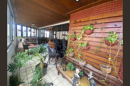 3_photo/071604abdb.c1f363b49e2d7734-ATLAS-f4cc3c0c-cd97-4e1d-b9b6-8454e729e49d.jpg de apartamento à venda com 4 quartos, 220m² em Horto Florestal, Salvador