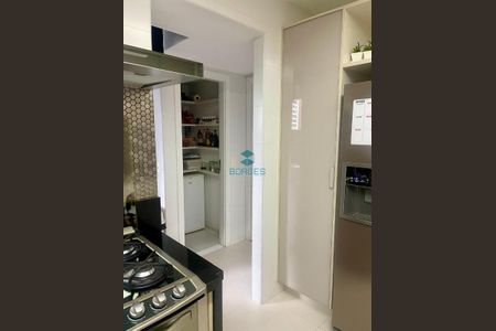 8_photo/071604ad0f.c8f7607df2c79a0c-ATLAS-550cb9c1-e2cc-47a3-8503-9520ea6dbb9f.jpg de apartamento à venda com 4 quartos, 226m² em Horto Florestal, Salvador