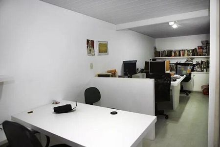 3_photo/071604d15d.69530a6104d48ca1-ATLAS-d8d28f52-bbc2-4f41-aa7a-e2ea3b807c80.jpg de casa à venda com 4 quartos, 340m² em Vila Laura, Salvador