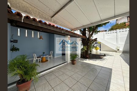 50_photo/071604d16d.cc80a849dbb3670d-ATLAS-2828cf5a-e318-46c5-a8ad-3e163ffc0aa2.jpg de casa à venda com 4 quartos, 220m² em Vila Laura, Salvador