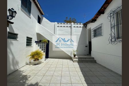 48_photo/071604d16d.cc80a849dbb3670d-ATLAS-30d6d099-8dcc-4b28-8762-7c2bc78ff998.jpg de casa à venda com 4 quartos, 220m² em Vila Laura, Salvador