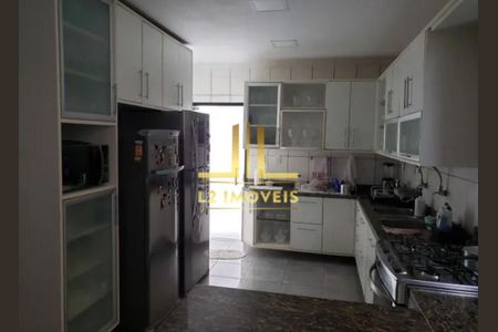 3_photo/071604d1ad.ceff8192393c33de-ATLAS-1539cc5c-86e9-488e-802e-3e559e3e2f9d.jpg de casa à venda com 5 quartos, 512m² em Matatu, Salvador