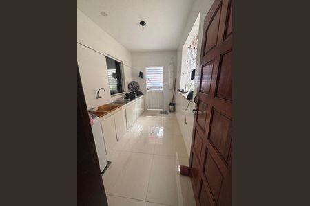 9_photo/0716101c17.b63fb19834d8465e-ATLAS-4fc8dc0d-7cf8-43da-903f-7b5e9c9e1e11.jpg de casa à venda com 3 quartos, 200m² em Lobato, Salvador