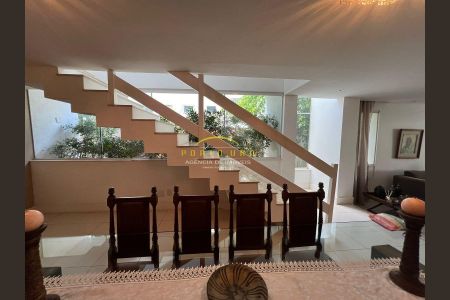 39_photo/071610a9f3.bd2dffe6b68feeb7-ATLAS-45b6ae28-cb25-434e-8725-9f53a65df5a3.jpg de casa à venda com 6 quartos, 660m² em Patamares, Salvador