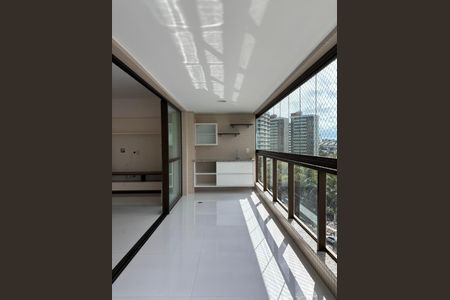 10_photo/071610ab3f.7aeb7bc2eb1ec1ba-ATLAS-739b3268-eb46-4cfa-a84e-7e5b8f0e40b4.jpg de apartamento para alugar com 3 quartos, 129m² em Alphaville I, Salvador