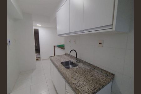 27_photo/071610abf5.f861ecc718bdcbd7-ATLAS-82e42963-3013-4ffd-92a9-75b459bf62e7.jpg de apartamento para alugar com 3 quartos, 80m² em Alphaville I, Salvador