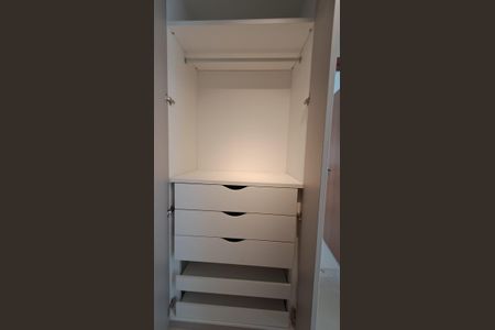 12_photo/071610ac13.4b1992a7ab35c141-ATLAS-e65dc1bb-922d-4c2c-a82e-b6aa2fb43160.jpg de apartamento à venda com 4 quartos, 254m² em Alphaville I, Salvador