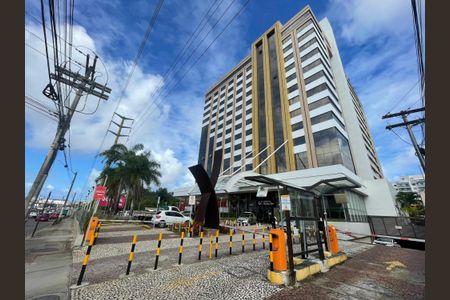 14_photo/071610aced.6c9b18012a801e27-ATLAS-1f5b0276-88d3-400a-8ccf-90e95716af13.jpg de apartamento à venda com 1 quarto, 50m² em Alphaville I, Salvador