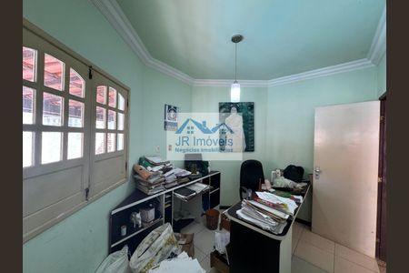 8_photo/071616f63f.f861ecc718bdcbd7-ATLAS-bc4dde3d-4bc7-4c58-9fa0-8379f7d180f4.jpg de casa à venda com 5 quartos, 210m² em Jardim das Margaridas, Salvador