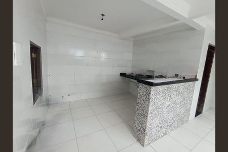 6_photo/0716170497.9b0e853e47463488-ATLAS-4b763a49-e1c8-41d0-b7de-ebc53baf16a4.jpg de casa à venda com 3 quartos, 119m² em Mussurunga, Salvador