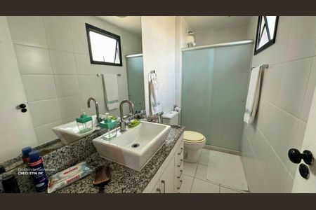 2_photo/07161741a7.fbea39aa3385a93f-ATLAS-0755baf2-3b48-4e8f-a8d2-3afd9bab6702.jpg de casa à venda com 4 quartos, 303m² em Piatã, Salvador