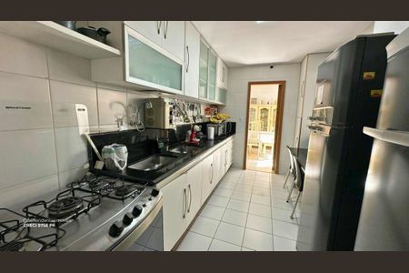 34_photo/07161741a7.fbea39aa3385a93f-ATLAS-6400a65b-40b9-4ebc-9bc1-440bdc05ce0c.jpg de casa à venda com 4 quartos, 303m² em Piatã, Salvador