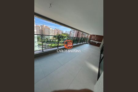 4_photo/0716175357.21e3eef490867e9b-ATLAS-5ff62b3a-ef1b-4b4f-b122-e8babdfb14f8.jpg de apartamento à venda com 4 quartos, 300m² em Alphaville I, Salvador