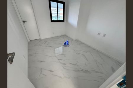 18_photo/07161754b3.31b814cc611d1a2f-ATLAS-9c242bfd-64b4-428c-8d5b-07008fefd3c0.jpg de apartamento à venda com 4 quartos, 220m² em Alphaville I, Salvador