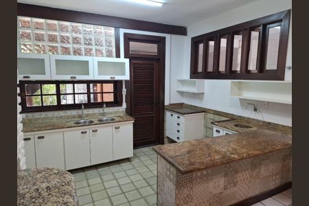 12_photo/0716175f25.e7addae7bde7a197-ATLAS-7b262a6f-8ea0-4589-ac8a-a8e23058d1b8.jpg de casa à venda com 5 quartos, 600m² em Piatã, Salvador