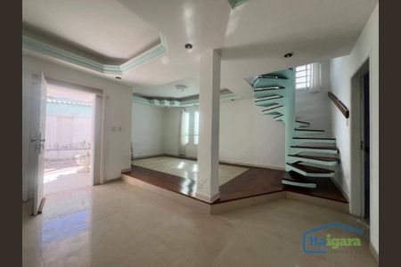 12_photo/07161761e7.49e5f4e107e90c19-ATLAS-6ee71338-7361-46ab-bef7-ef60d3f8b88a.jpg de casa à venda com 3 quartos, 230m² em Piatã, Salvador