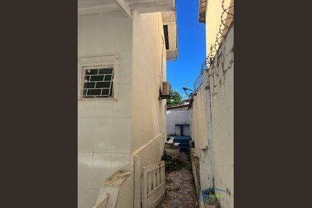 4_photo/07161761e7.49e5f4e107e90c19-ATLAS-b34d6d1b-963a-4305-8838-124f8ae5d202.jpg de casa à venda com 3 quartos, 230m² em Piatã, Salvador